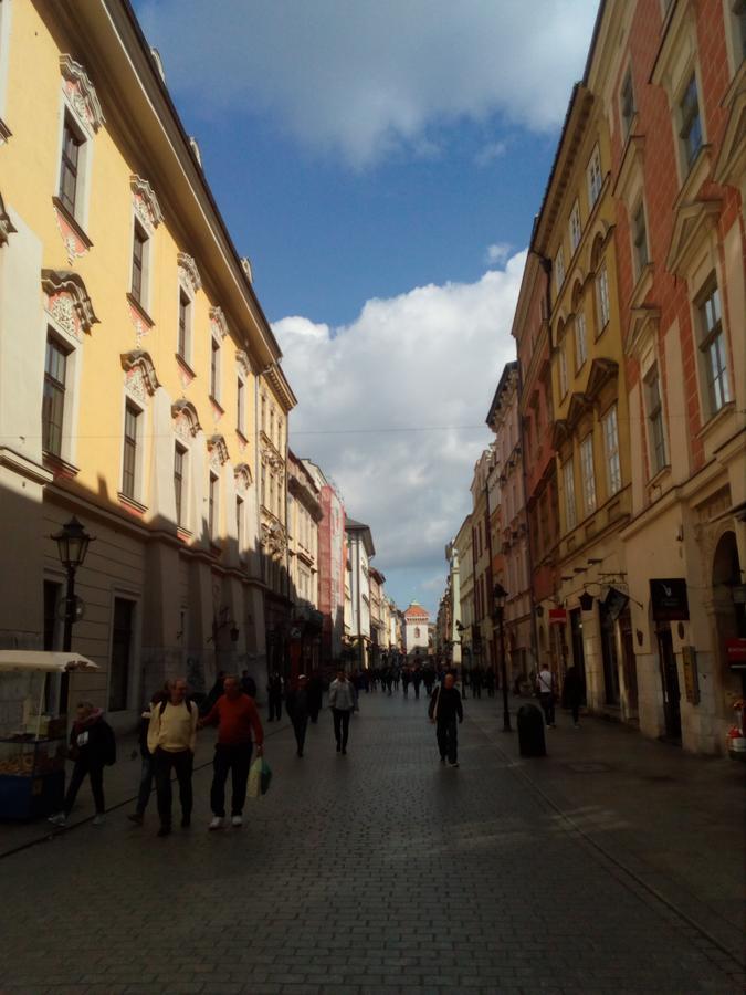 Margo Guest Rooms Krakow Bagian luar foto