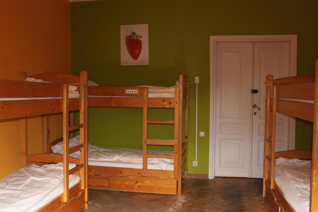 Margo Guest Rooms Krakow Bagian luar foto